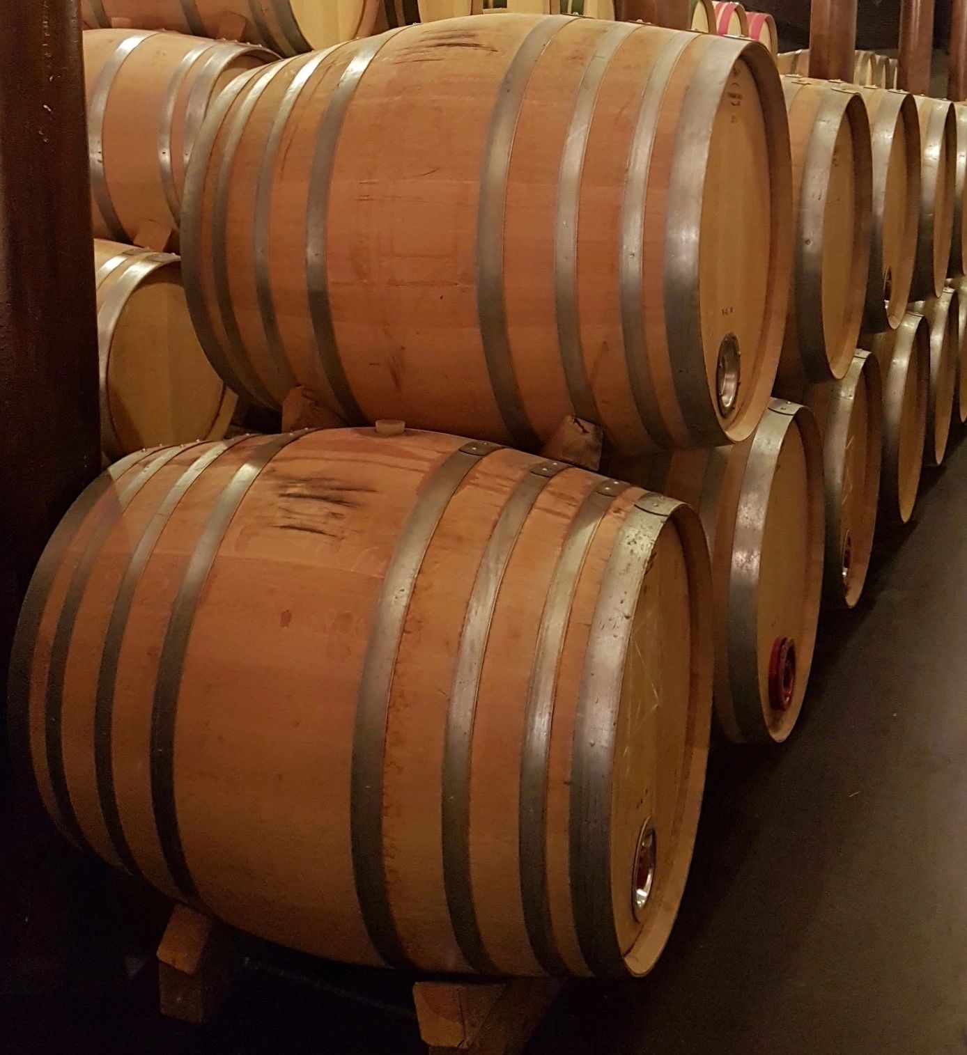 Do You Like White Wines With Oak, Lees or Pure & Simple?